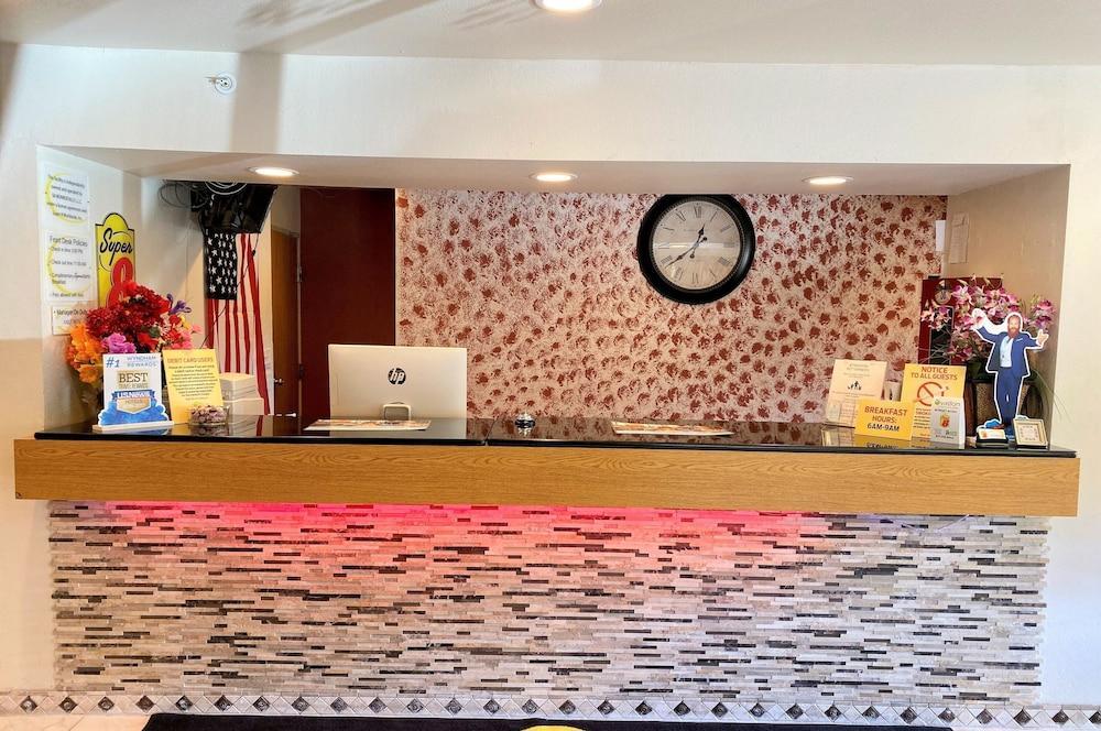 Super 8 By Wyndham Pittsburgh/Monroeville Extérieur photo