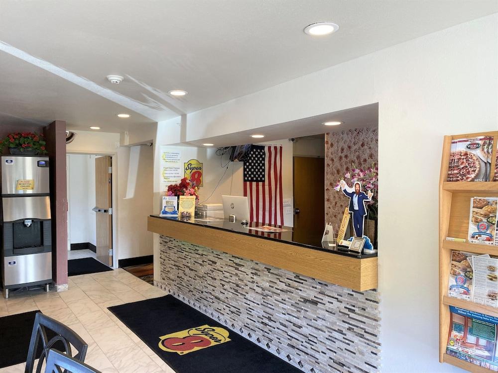 Super 8 By Wyndham Pittsburgh/Monroeville Extérieur photo