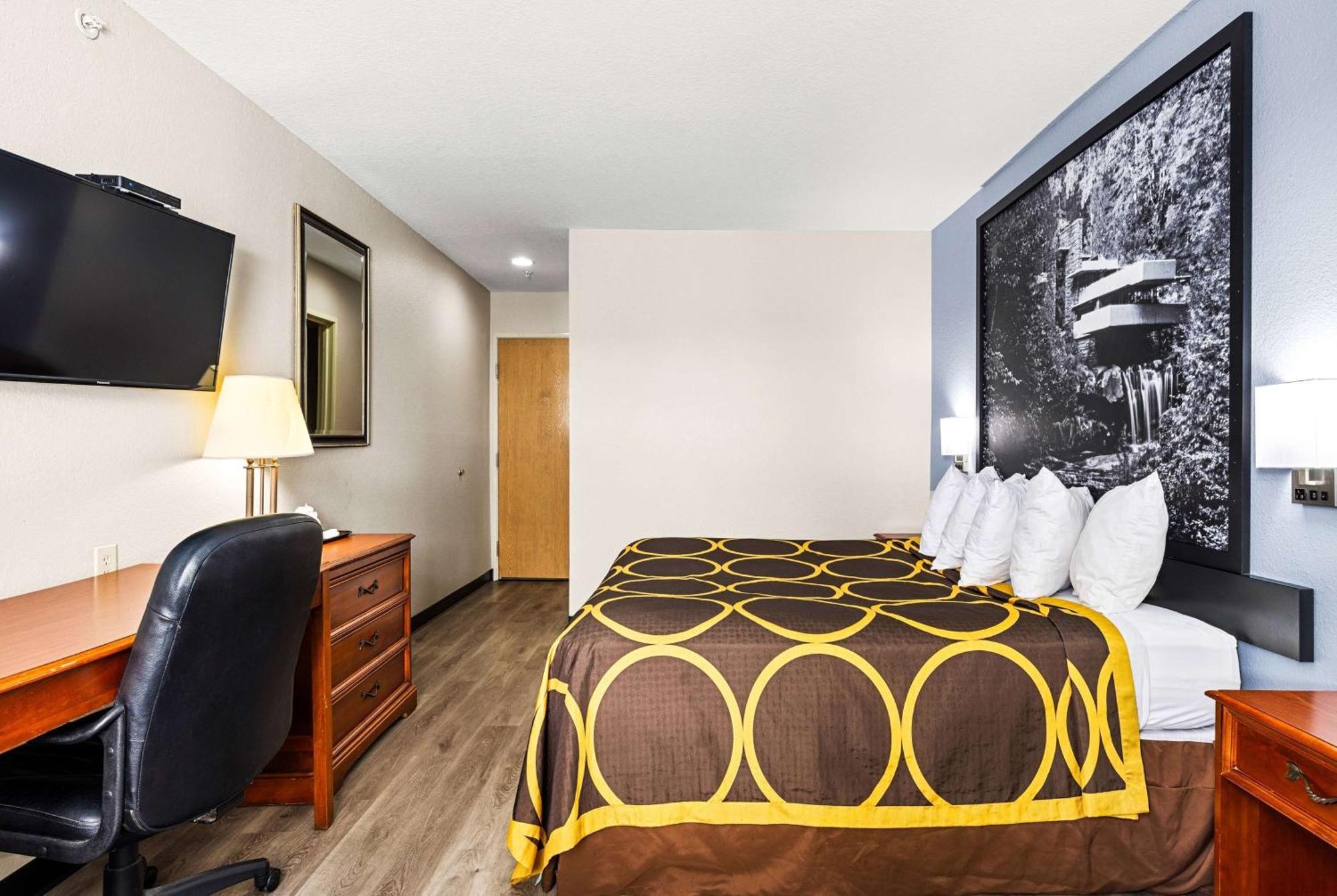 Super 8 By Wyndham Pittsburgh/Monroeville Extérieur photo