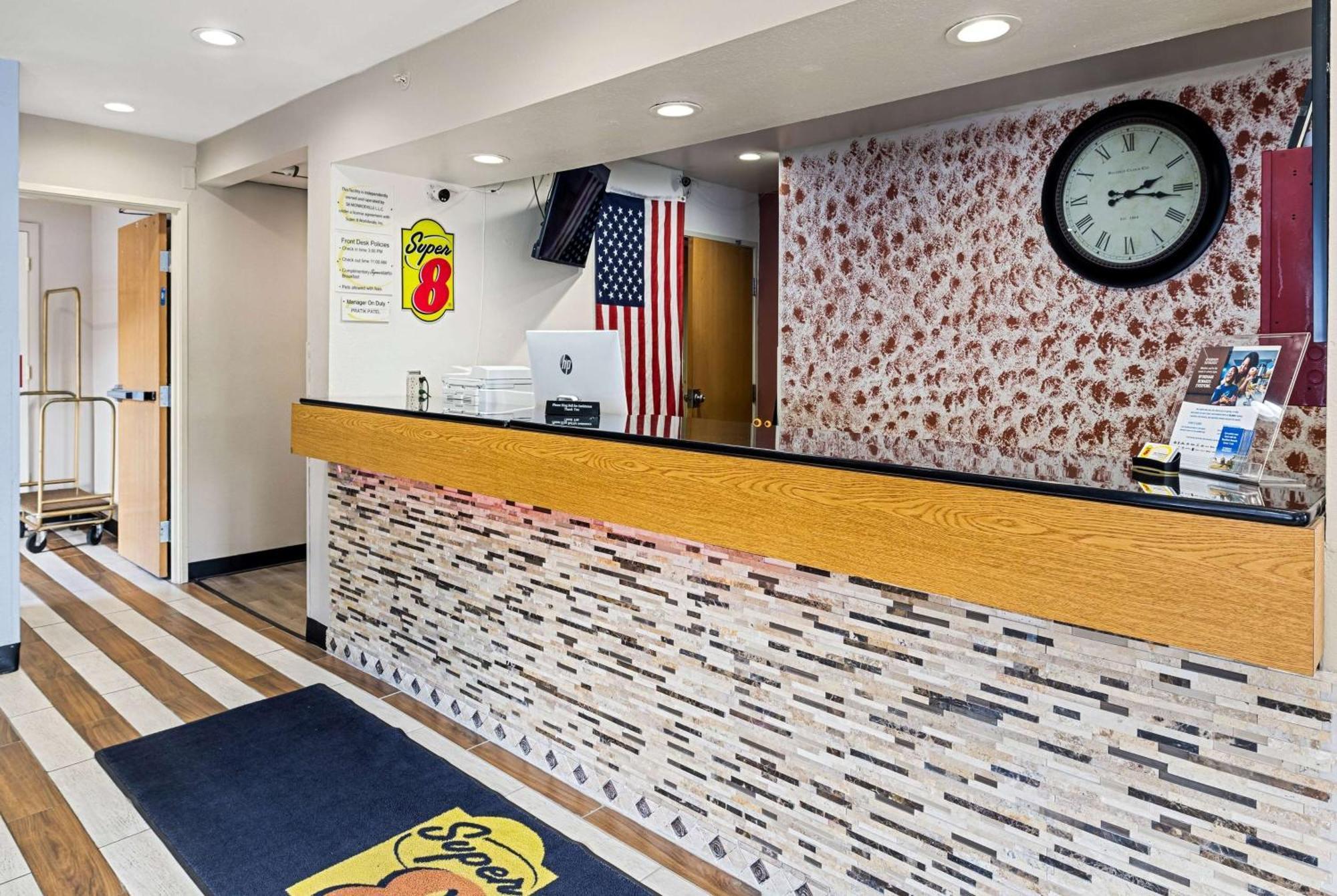 Super 8 By Wyndham Pittsburgh/Monroeville Extérieur photo