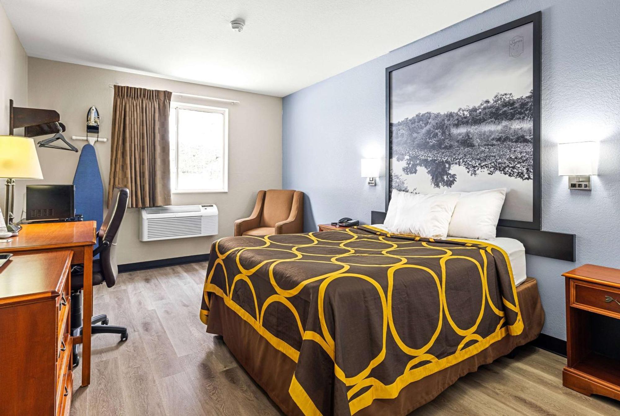 Super 8 By Wyndham Pittsburgh/Monroeville Extérieur photo
